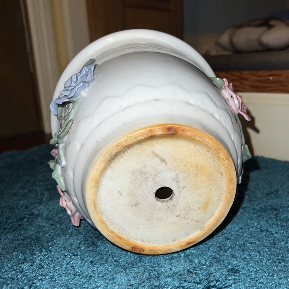 Vintage White Ceramic Large Planter Pink & Blue 3D Floral Design Orchid Planter - Picture 11 of 11